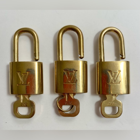 EC! 1 #323 🌹Louis Vuitton Padlock & Key Vintage - Picture 3 of 5